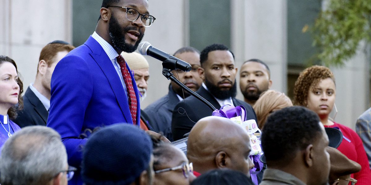 Human Rights Campaign-Endorsed Mayor Randall Woodfin Wins Re-election In Birmingham - Vimarsana News