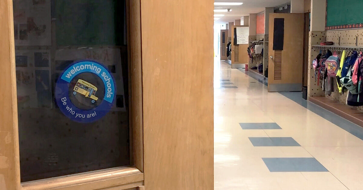 Two Wisconsin Elementary Schools Receive HRC's Schools Seal of Excellence Human